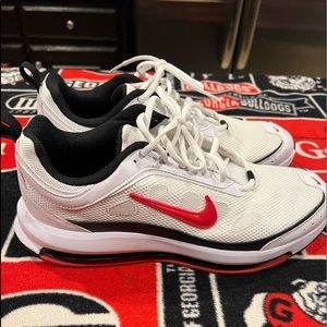 Nike Air Max Mens Size 11.5 New Condition purchased new